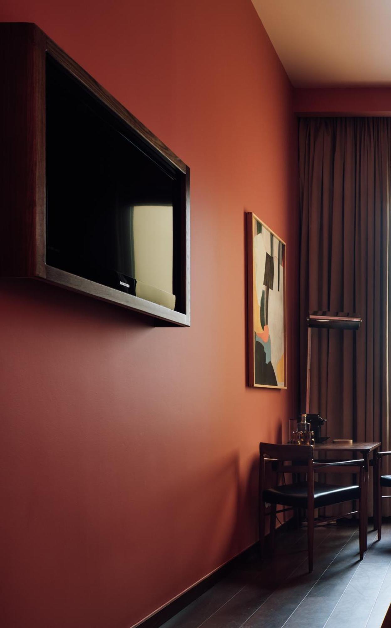 The Vintage Hotel & Spa Lisboa Exteriér fotografie A wall mounted television